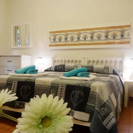 Vatican Flowers Iv Apartment *